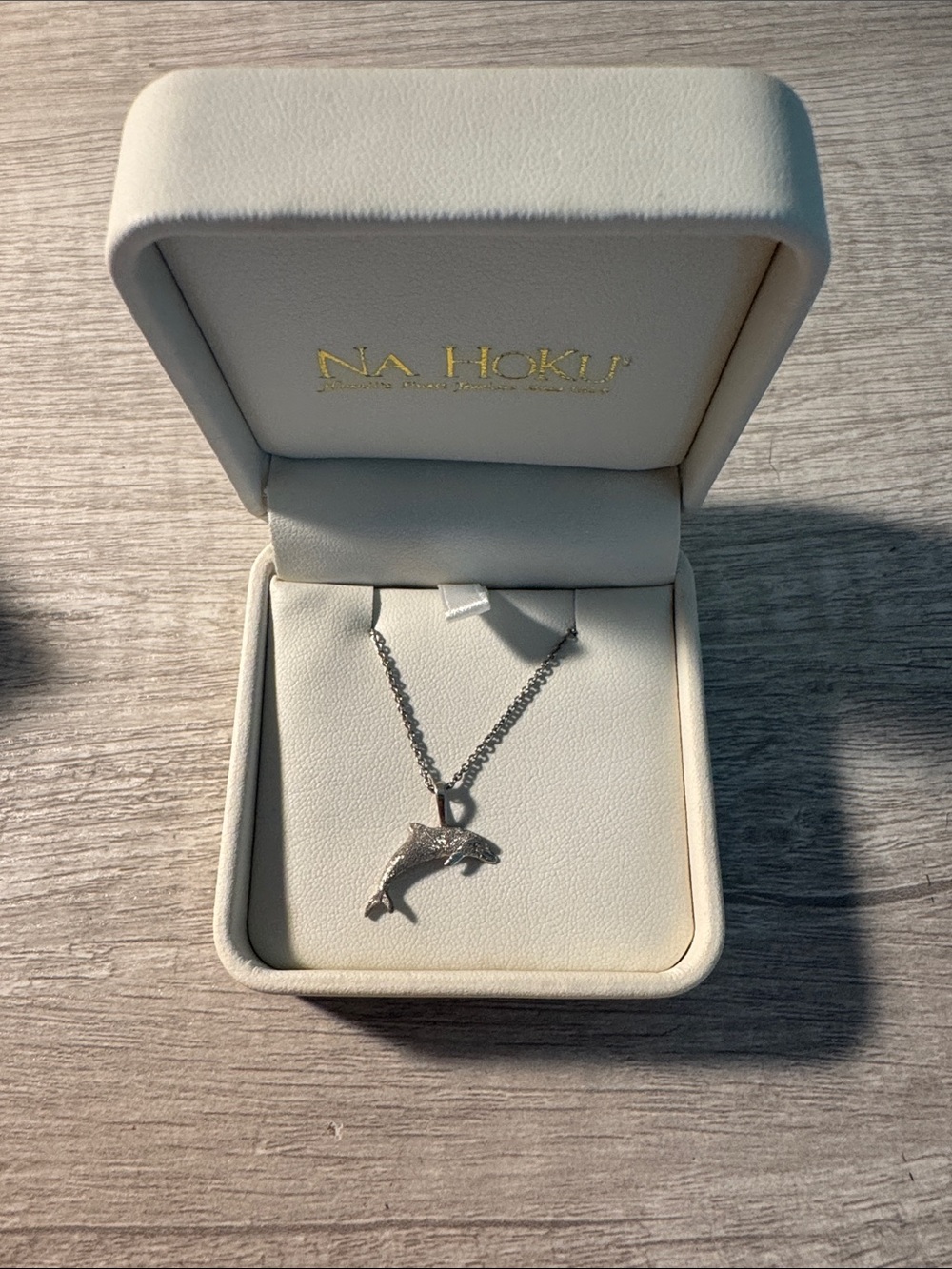 Na Hoku Silver Dolphin Pendant Necklace - Silver